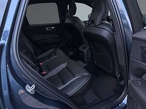 Volvo  Recharge AWD