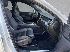 Volvo  XC60 T8 TWIN ENGINE AWD Automatikgetriebe (223+65kW/303+87PS) R-Design