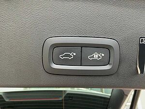 Volvo  XC40 Inscription, B4 Mild-Hybrid Benzin
