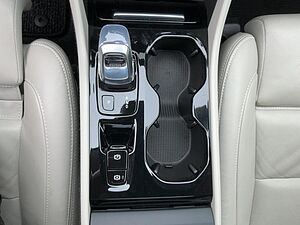 Volvo  XC40 Inscription, B4 Mild-Hybrid Benzin