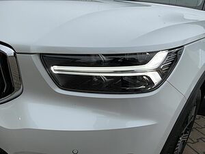 Volvo  XC40 Inscription, B4 Mild-Hybrid Benzin