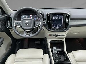 Volvo  XC40 Inscription, B4 Mild-Hybrid Benzin