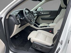 Volvo  XC40 Inscription, B4 Mild-Hybrid Benzin