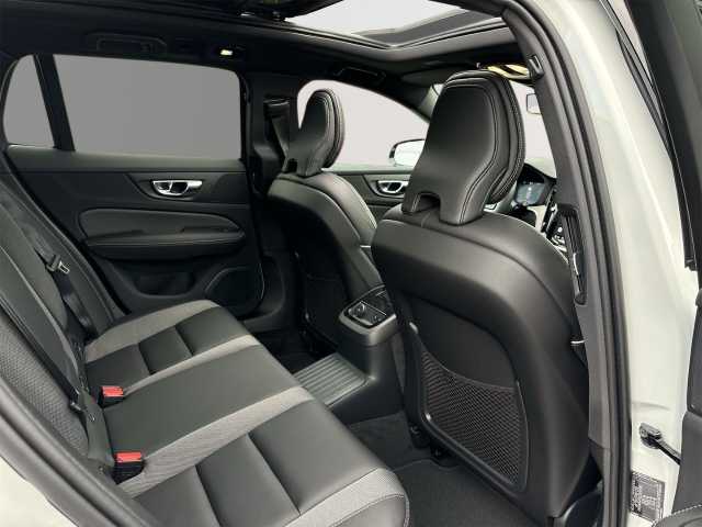 Volvo  Recharge T6 AWD Plus Dark Plug-In Hybrid 19''  StandHZG Leder digitales Cockpit