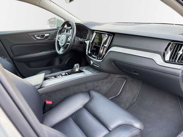 Volvo  CC