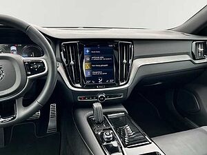 Volvo  Recharge T6 AWD R-Design Plug-In Hybrid 19'' ACC Panorama Harman SHZ StandHZG