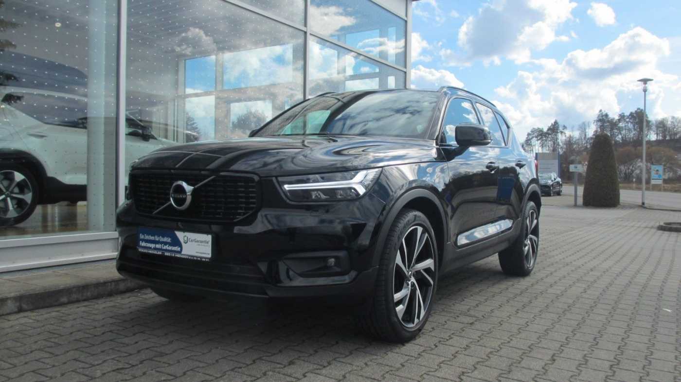 Volvo  B4 AWD R-Design +LED+ESITZ+ACC+BLIS+RFK+20'