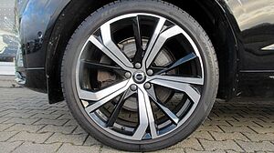 Volvo  T8 R Design Recharge Plug-In Hybrid AWD+HUD