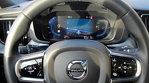 Volvo  T8 R Design Recharge Plug-In Hybrid AWD+HUD