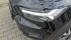 Volvo  B4 AWD R-Design +LED+ESITZ+ACC+BLIS+RFK+20'