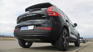 Volvo  B4 AWD R-Design +LED+ESITZ+ACC+BLIS+RFK+20'