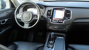 Volvo  B5 AWD Momentum Pro +LUFT+360+HUD+ESITZ+H/K