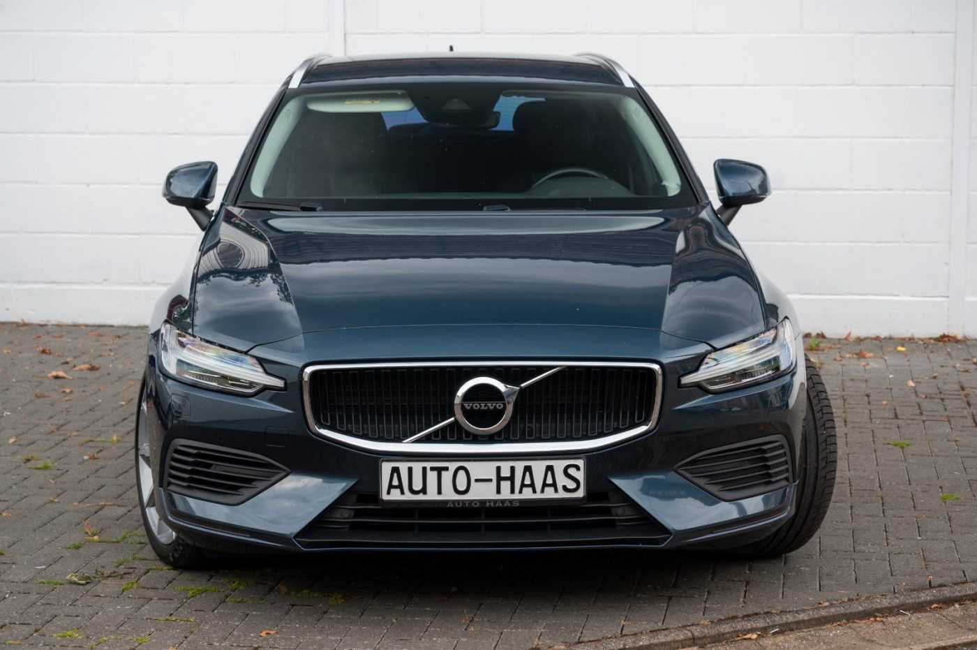 Volvo  T6 AWD Momentum Pro Plug-In Hybrid