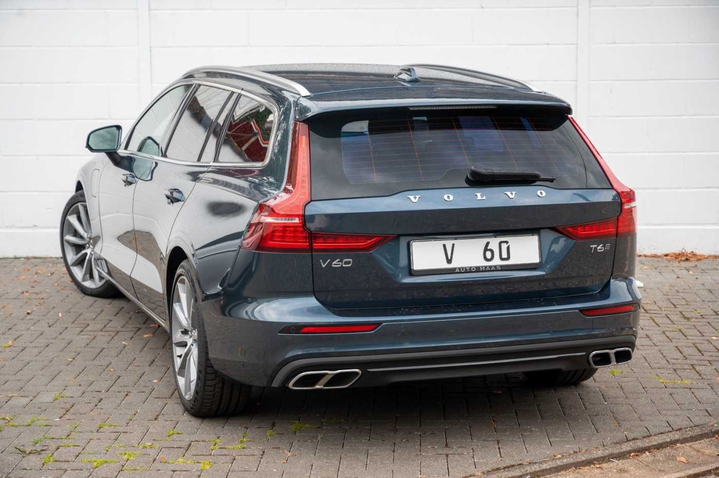 Volvo  T6 AWD Momentum Pro Plug-In Hybrid