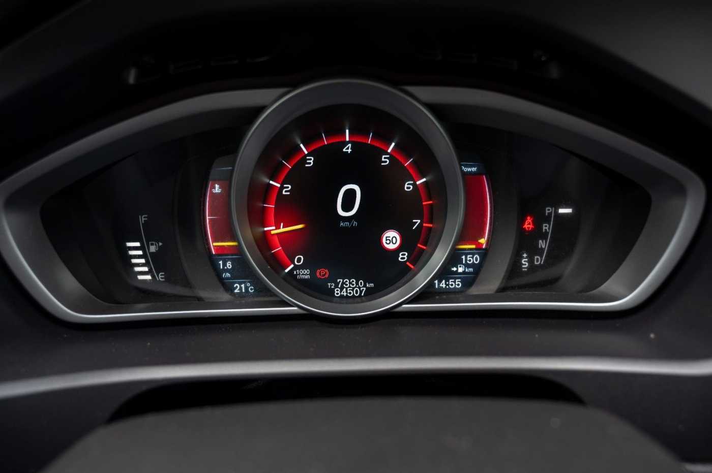 Volvo  T5 Momentum R-Design