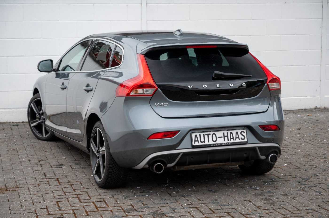 Volvo  T5 Momentum R-Design