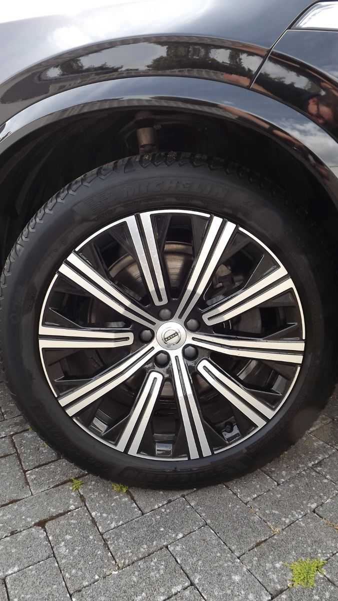 Volvo  B5 Diesel AWD Plus Bright