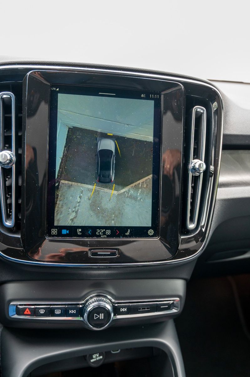 Volvo  Ultimate Recharge Pure Electric