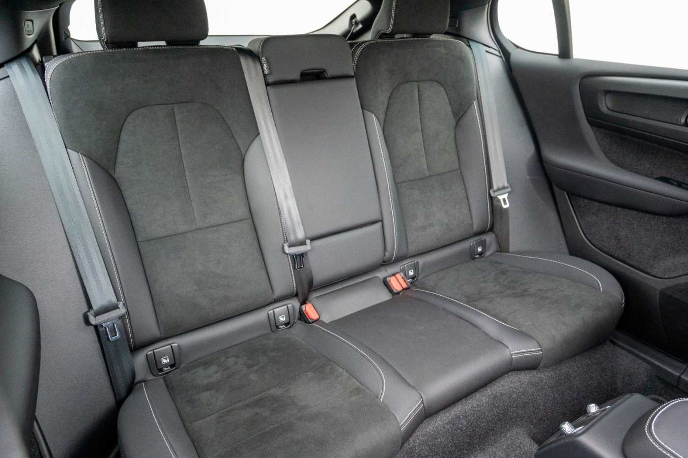 Volvo  Ultimate Recharge Pure Electric