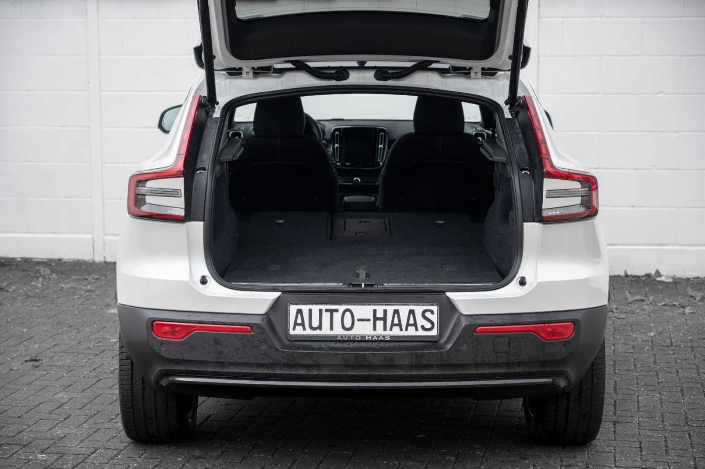 Volvo  Ultimate Recharge Pure Electric