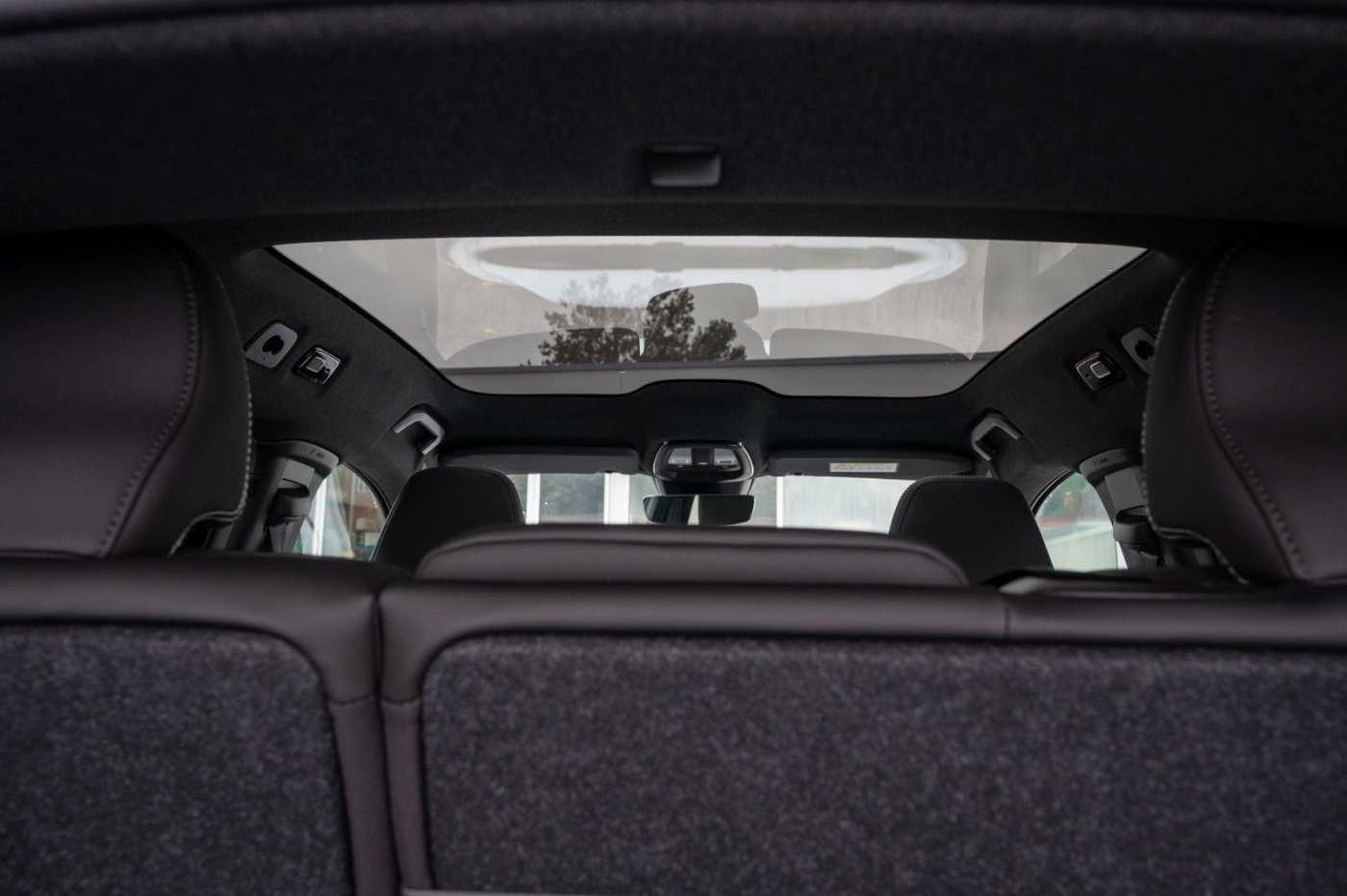 Volvo  Ultimate Recharge Pure Electric