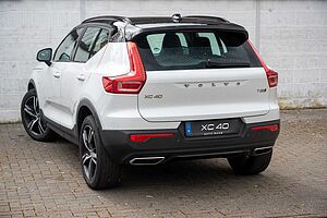 Volvo  R-Design Plug-In Hybrid T5