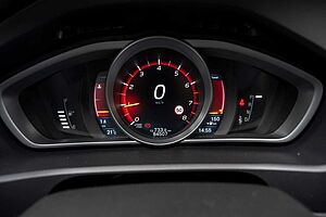 Volvo  T5 Momentum R-Design