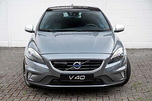 Volvo  T5 Momentum R-Design
