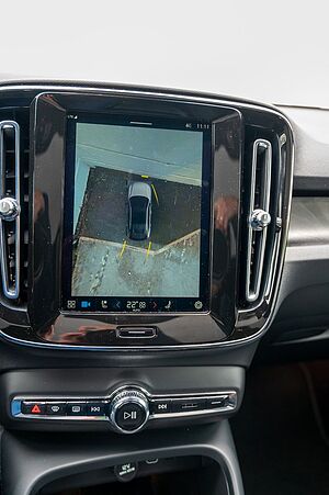 Volvo  Ultimate Recharge Pure Electric