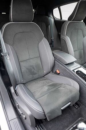 Volvo  Ultimate Recharge Pure Electric