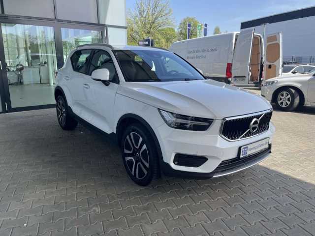 Volvo  T3 2WD Momentum Pro (EURO 6d) Klima Navi