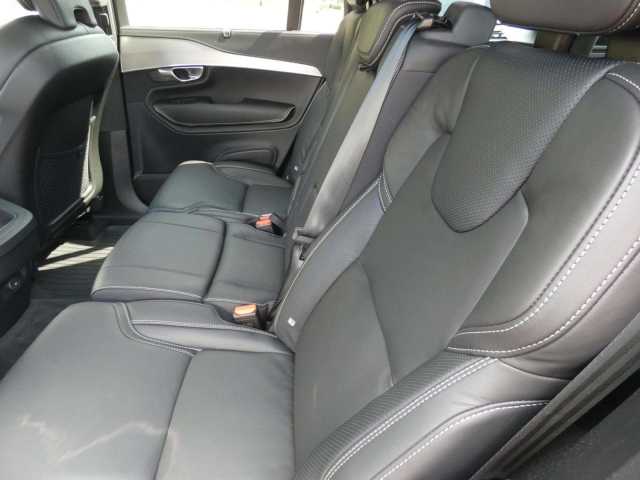 Volvo  B5 (Diesel) AWD Plus Dark (EURO 6d) Klima Leder