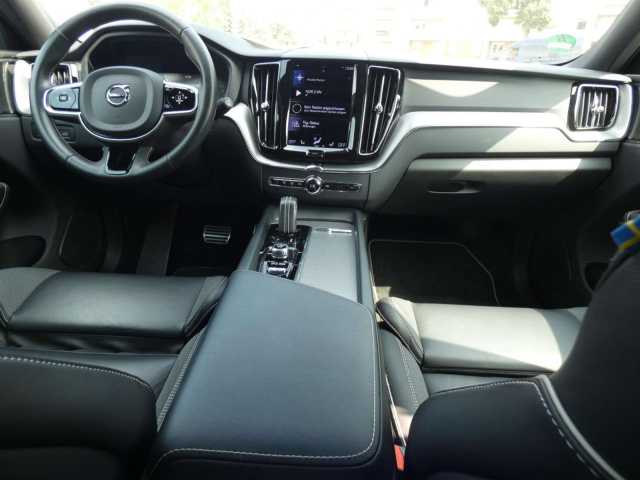 Volvo  B5 (Benzin) AWD R-Design (EURO 6d) Klima Navi