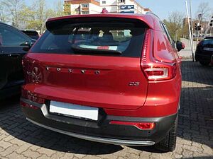 Volvo  D3 Momentum Pro (EURO 6d-TEMP) Klima Navi