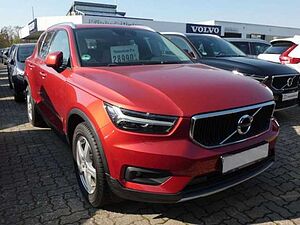 Volvo  D3 Momentum Pro (EURO 6d-TEMP) Klima Navi