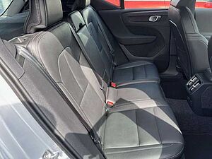 Volvo  P8 Twin Pure Electric AWD R-Design Recharge Klima