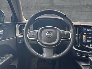 Volvo  D4 2WD Momentum (EURO 6d-TEMP) Klima Navi