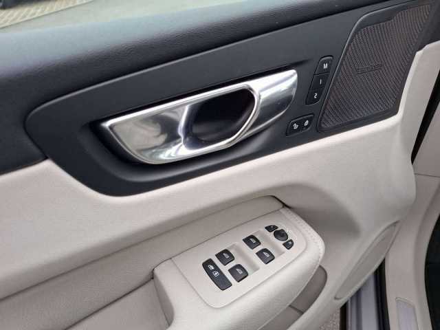 Volvo  B5 D AWD Inscription Geartronic/Head-Up