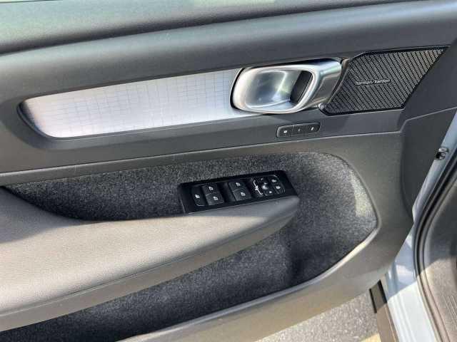 Volvo  B4 Momentum Pro Geartronic/ACC/DAB+/Klima