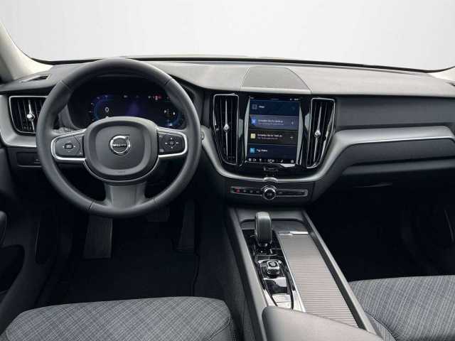 Volvo  B4 Core 2WD 2.0l Mild-Hybrid Autom. /SitzHZ