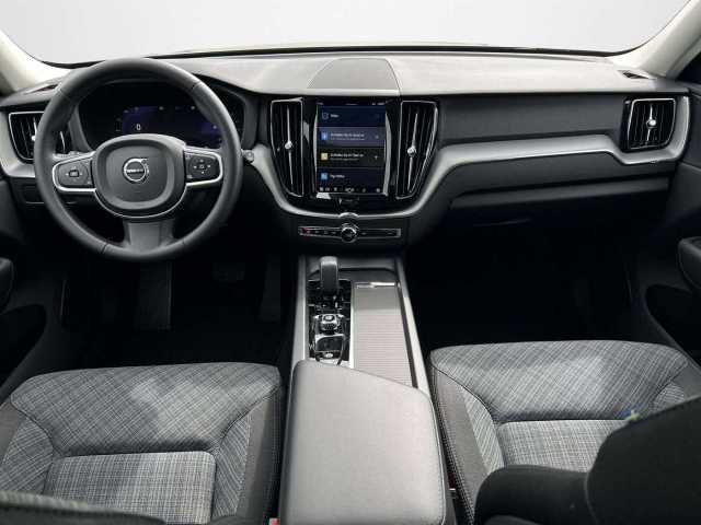 Volvo  B4 Core 2WD 2.0l Mild-Hybrid Autom. /SitzHZ