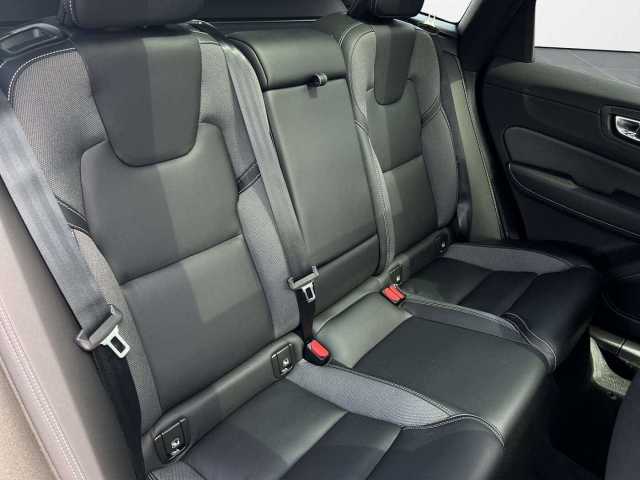 Volvo  B4 R Design Geartronic