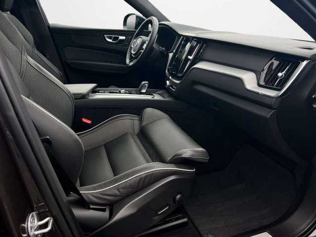 Volvo  B4 D R Design Geartronic/Keyless/360°RFK