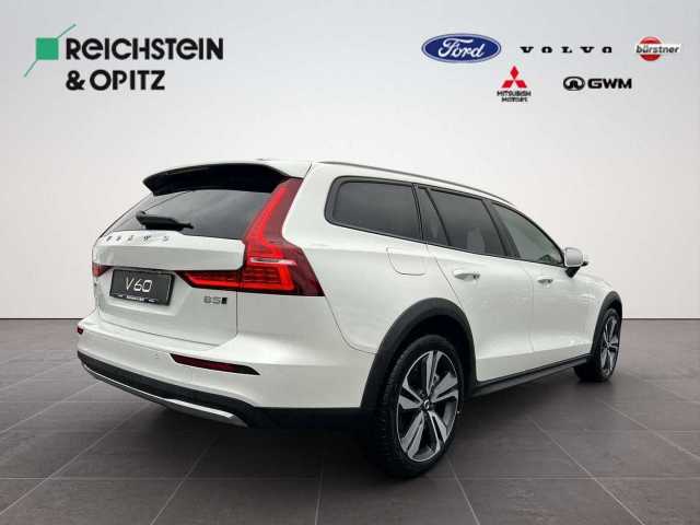 Volvo  Plus B5 Aut. AWD +ACC