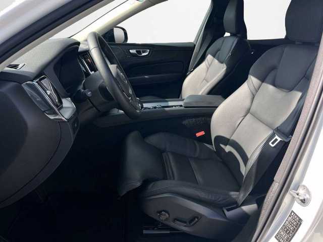 Volvo  B4 D AWD Plus Dark Autom. /Keyless/iACC