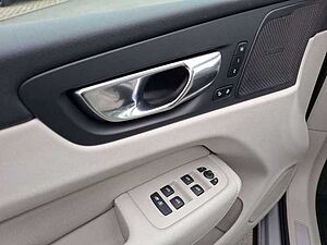 Volvo  B5 D AWD Inscription Geartronic/Head-Up