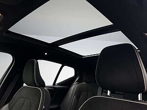 Volvo  B4 R Design Geartronic/KeyLess/RFK/Klima