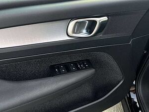 Volvo  T3 Momentum Pro Geartronic/DAB+/Klima