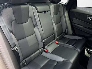 Volvo  B4 R Design Geartronic
