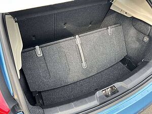 Volvo  D3 2.0l YOU! /SitzHZ/Navi/Tempomat/Klima/RFK